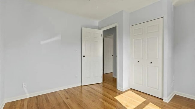 Photo - 16400 E 17th St S