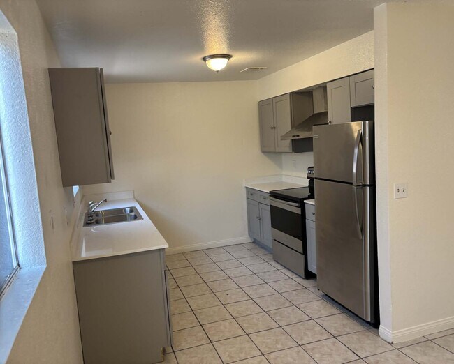 Photo - 1832 Goldfield St Unit 1