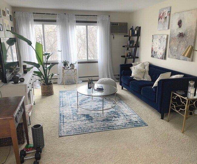 Photo - Greenway Commons