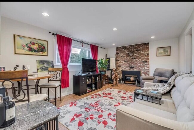 Photo - 19340 Hammond Rd