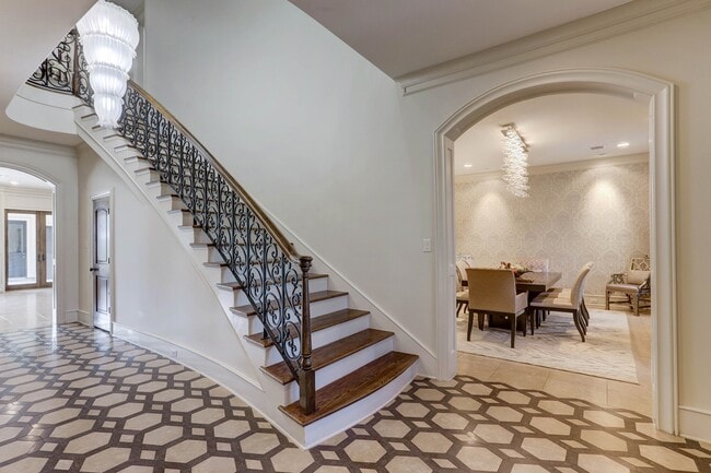 Photo - 3749 Olympia Dr