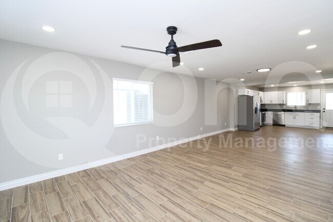 Photo - 4001 E Apollo Rd