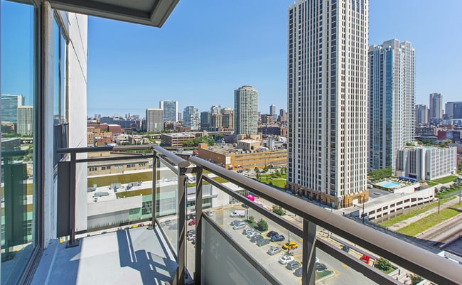 Photo - 330 N Jefferson St Unit 1916