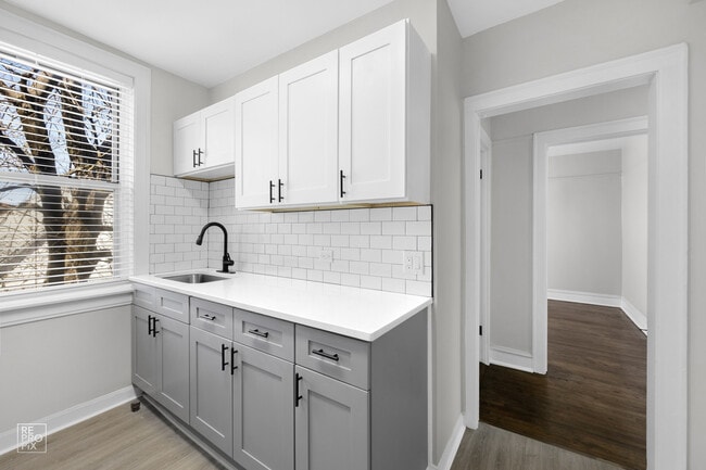 Photo - 7609 S Coles