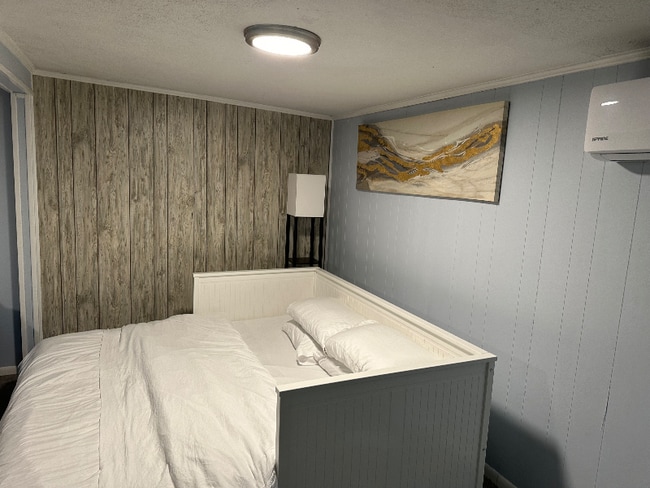 Photo - 1504 N Fielder Rd Unit Studio