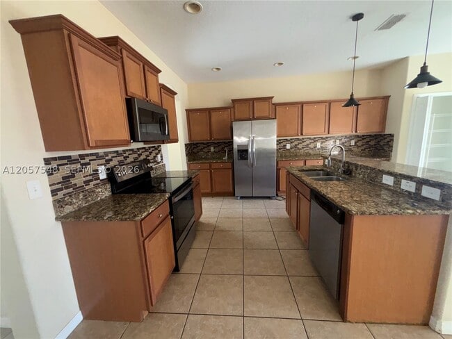 Photo - 2579 Carrickton Cir