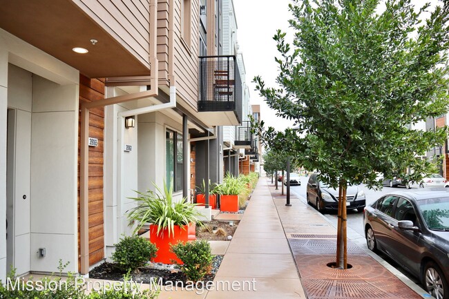 Photo - 4 br, 4.5 bath House - 39165 Declaration St