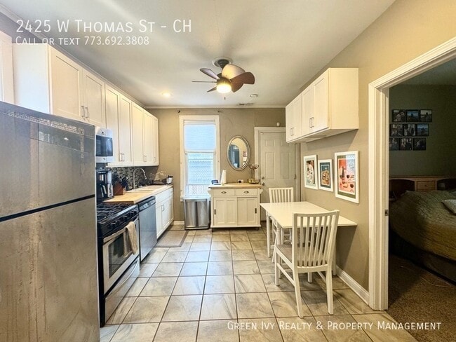 Photo - 2425 W Thomas St Unit CH