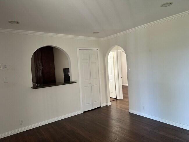 Photo - 8373 Dunbarton Ave Unit Back