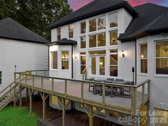 Photo - 578 Normandy Rd