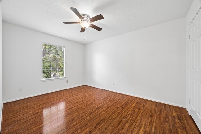 Photo - 15251 Kelbrook Dr