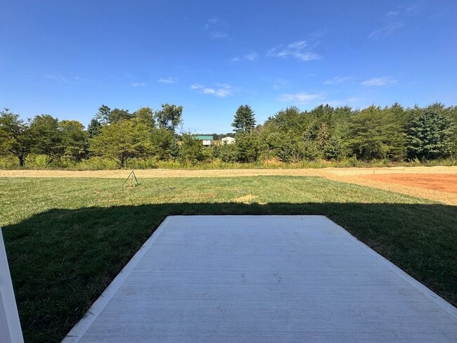 Photo - Maryville 37803 - Brand New 4 bedroom, 2.5 bath home - Contact Jackie Mills (865) 748-2851