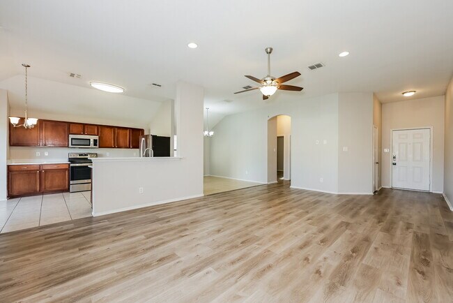 Photo - 1357 Illinois Ave