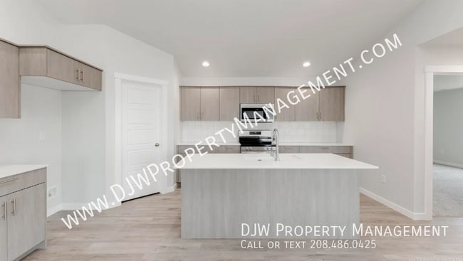 Photo - 2252 N Carly Ave