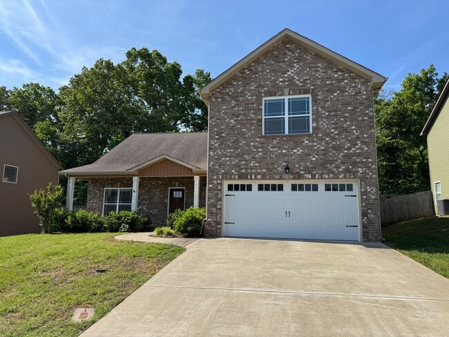Building Photo - Beautiful Single Family Home