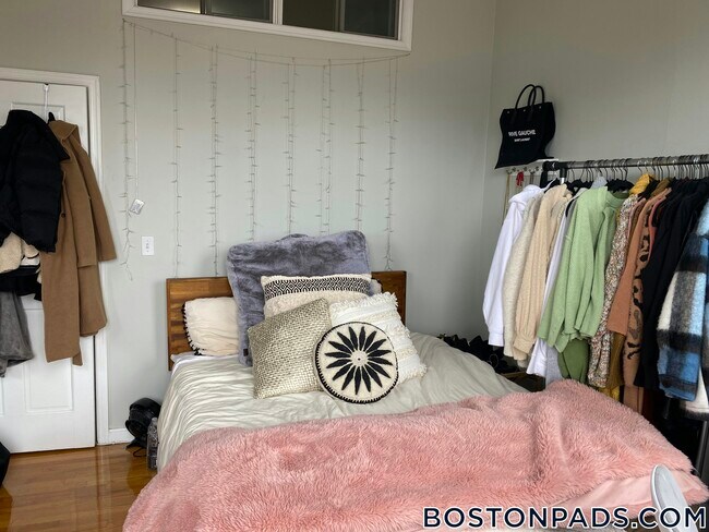 Photo - 35 Brookline St Unidad 11