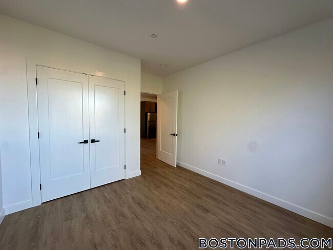 Photo - 199 Gardner St Unit 211