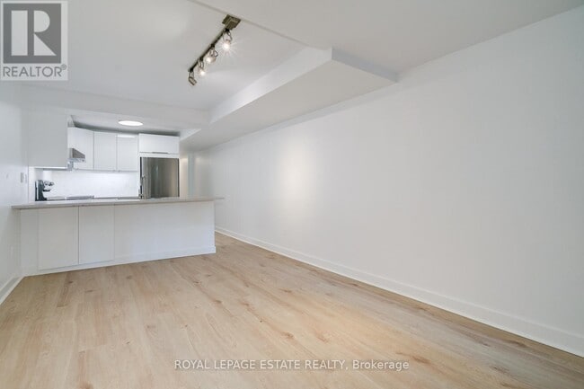Photo - 155 Langley Ave