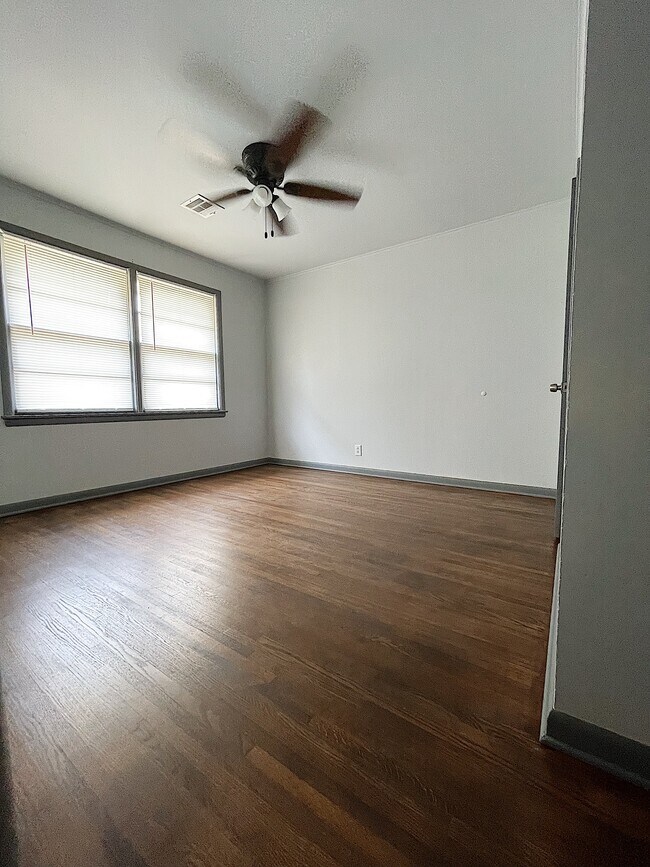 Photo - 307 S Yale Ave Unidad 307