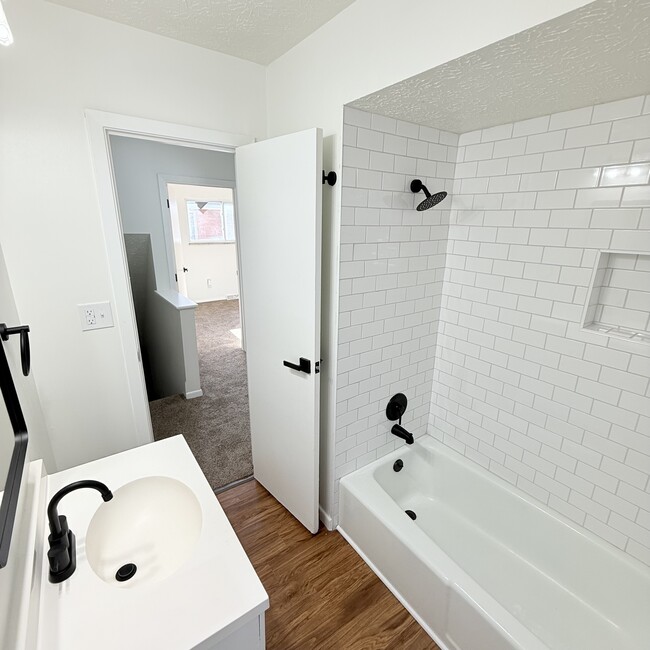 Photo - 235 Hamilton Ave Unit 235