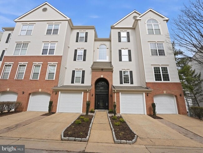 Photo - 4667 Longstreet Ln Unit 205