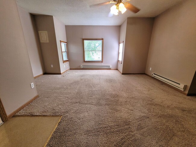 Building Photo - kb1820 Unit 1824