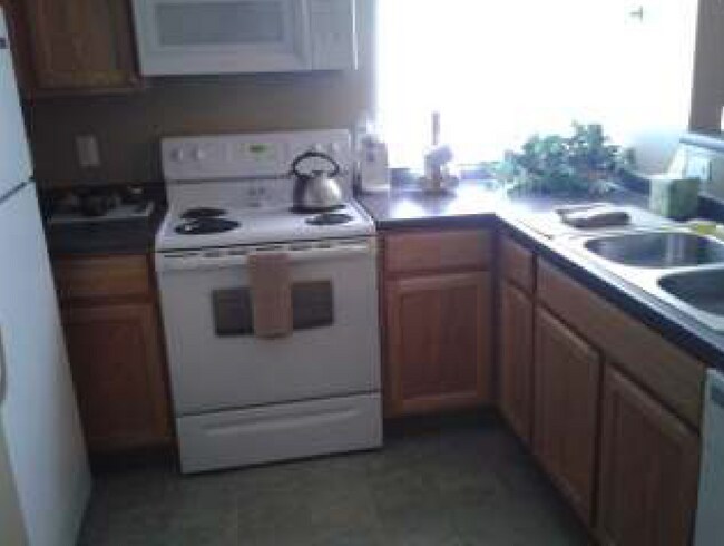 Photo - 1360 Main St Unit U402