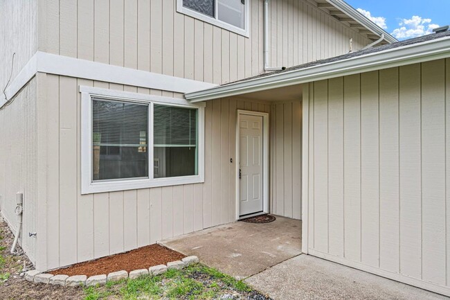 Photo - Newly Remodeled 2-Bedroom, 1.5-Bath Duplex In Springfield!