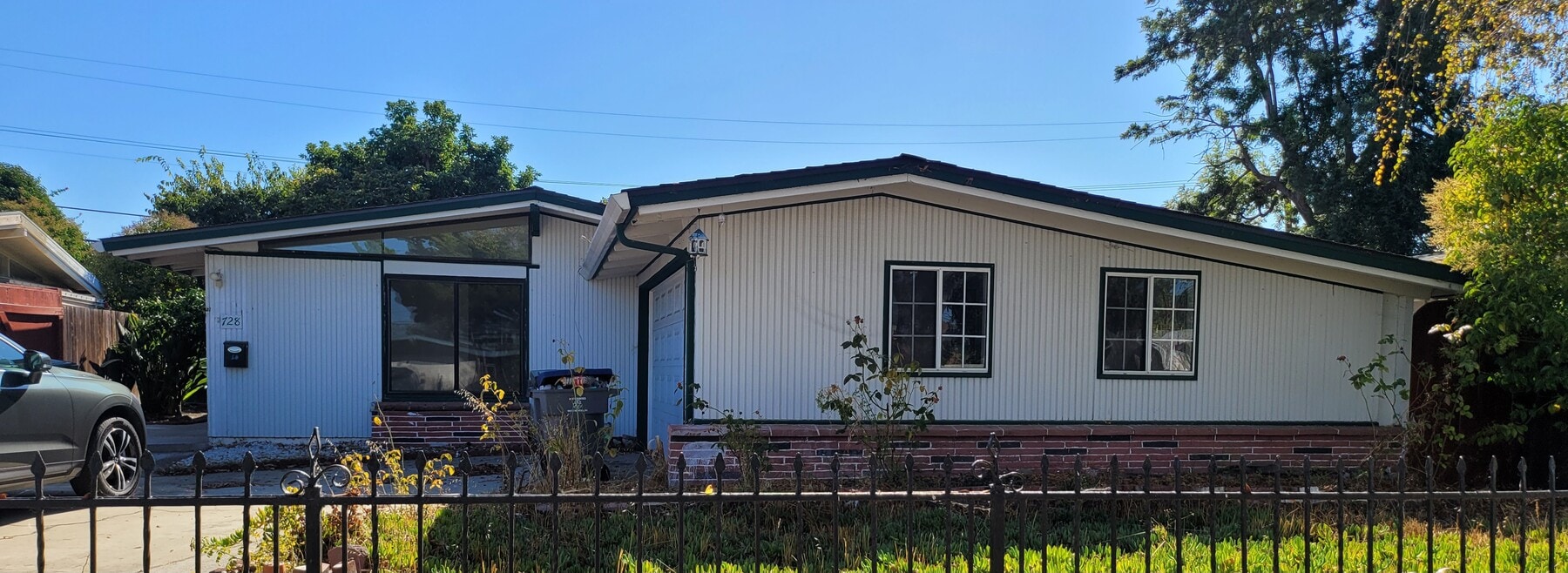 Photo - 728 Lakebird Dr House