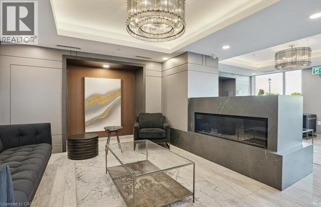 Photo - 5055 Greenlane Unit 340