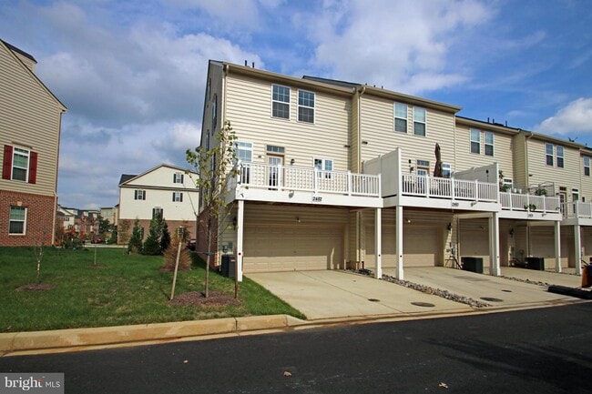 Photo - 2482 Baldwin Cres NE