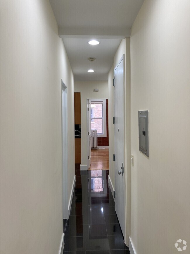 Building Photo - 45 Hemenway St Rental