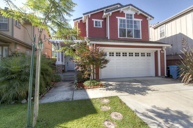Building Photo - 1702 Loveland Ct