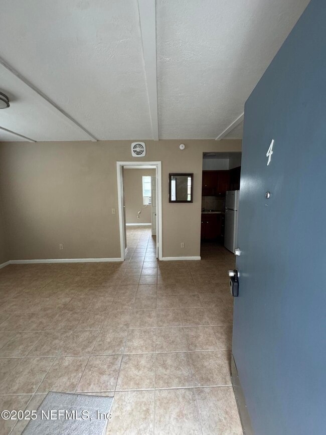 Photo - 916 Childrens Way Unidad 4