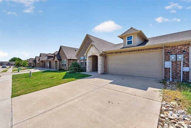 Photo - 8504 Christie Ln
