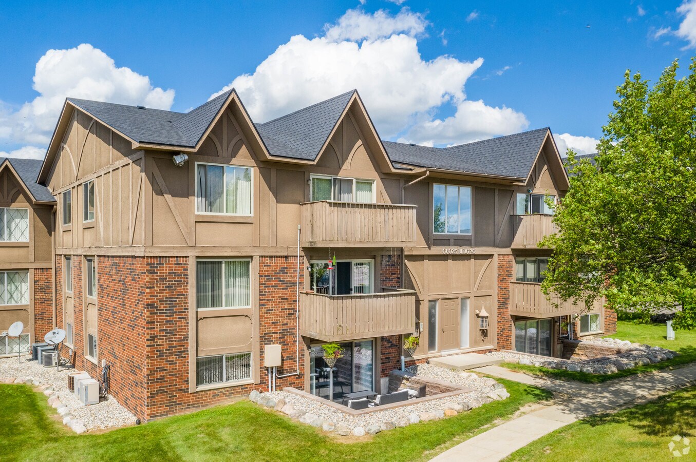 The Landings Of Fountain Pointe Apartments For Rent In Grand Blanc Mi Forrent Com