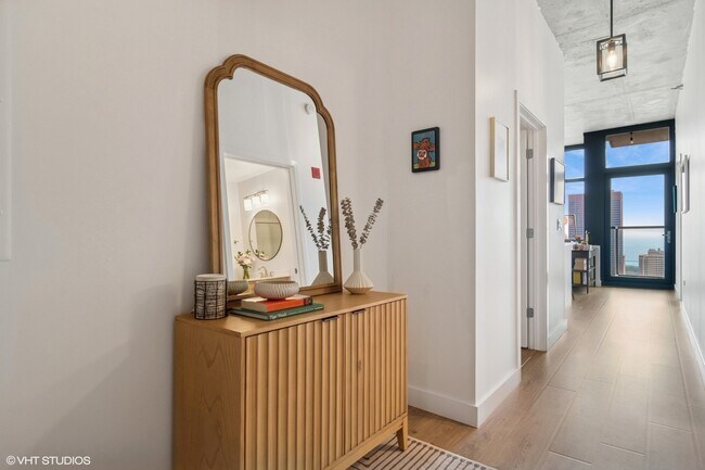 Photo - 235 W Van Buren St