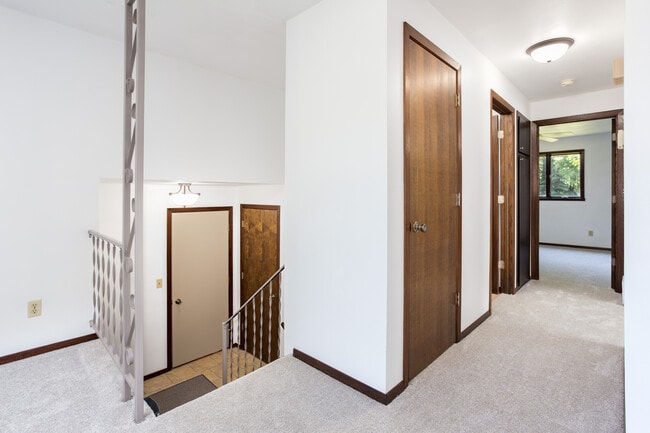 Photo - 3500 Northridge Ct