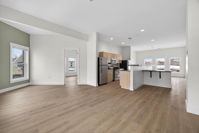 Photo - 116 E 3rd St Unit Apt 300