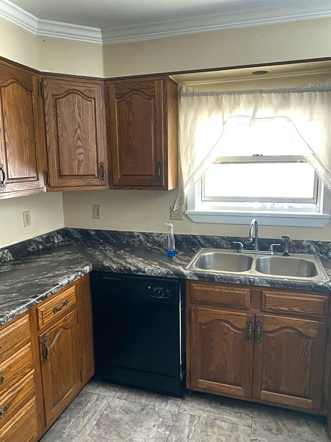 Photo - 1208 Mercury Ave