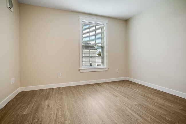 Cloverleaf Apartments
