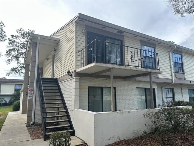 Building Photo - 6020 Village Cir S Unit 6020