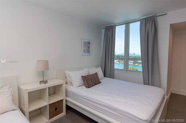 Photo - 5445 Collins Ave Unidad 904