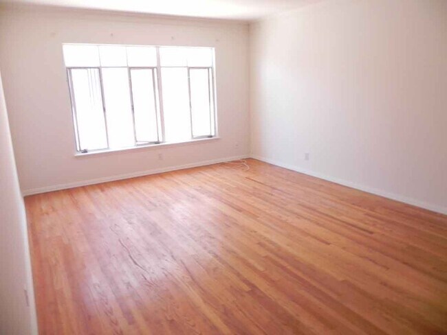 Photo - 108 Hayworth Ave