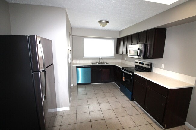 Photo - 2514 Lipton Rd