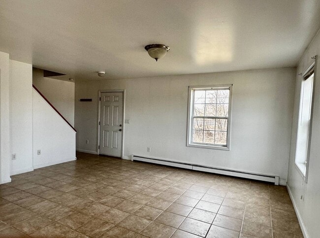 Photo - 376 NY-32 Casa