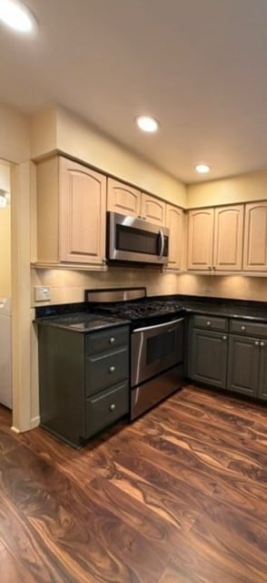 Photo - 852 Dighton Ln