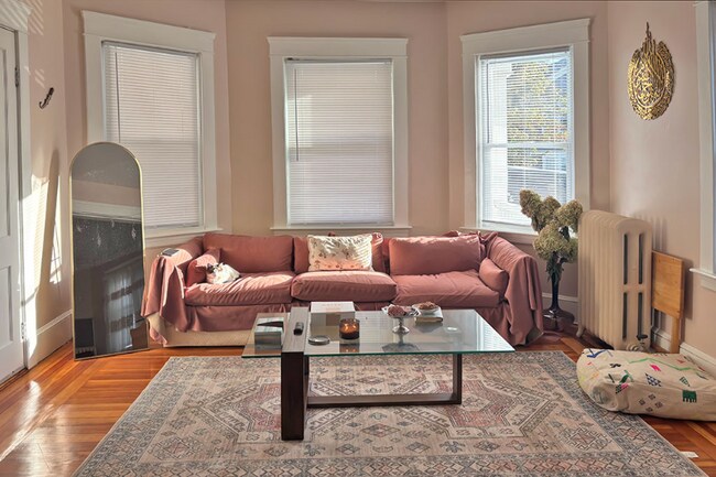 Photo - 68 Duncan Ave Unit 1