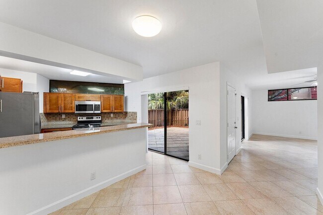 Photo - 8195 Severn Dr