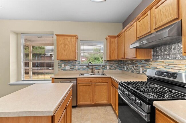 Photo - 1400 Orange Spice Ct